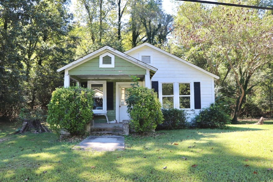 121 Mckenzie Avenue, Summerville, Georgia