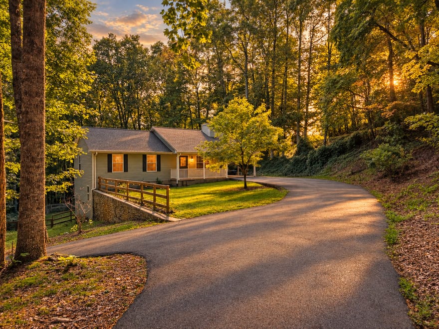 1460 Bald Mountain Road, Dillard, Georgia