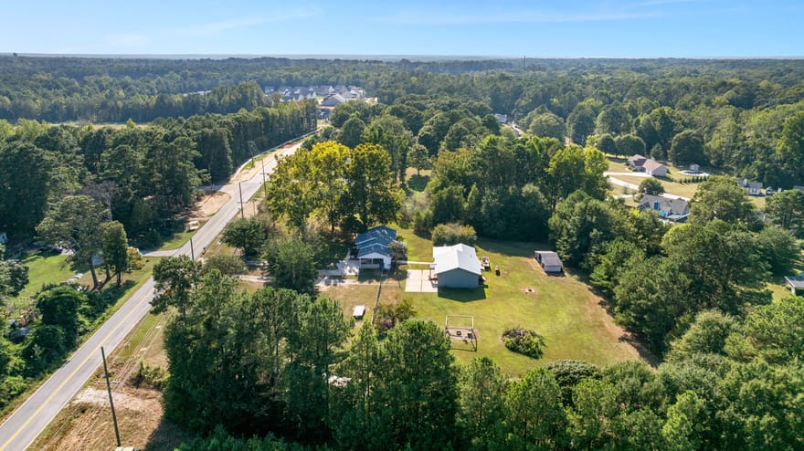 352 Mcintosh Trail, Senoia, Georgia