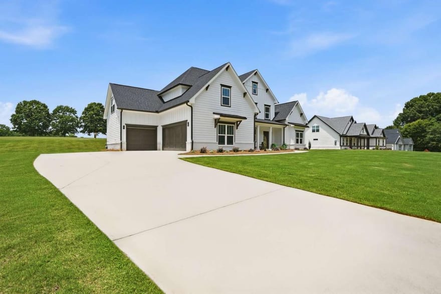 2049 Chestnut Oak Trail, Commerce, Georgia