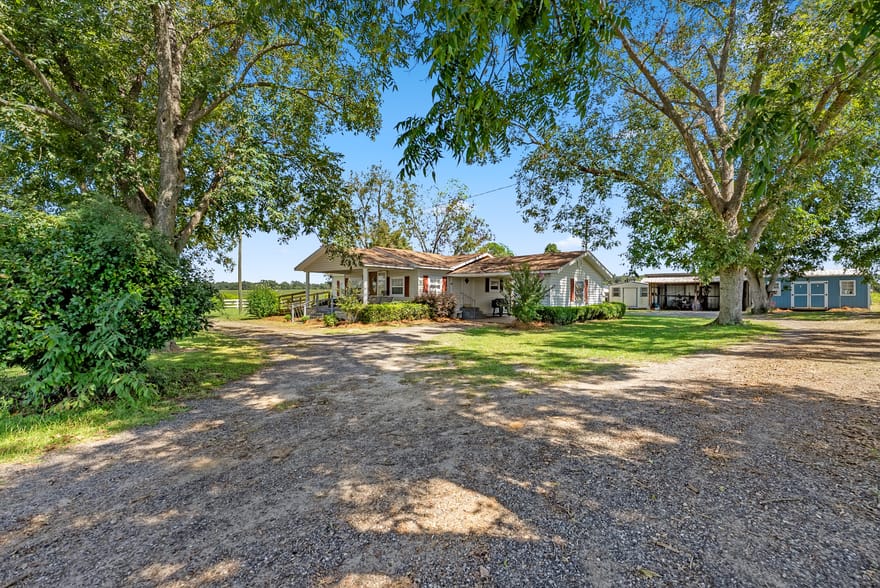 7767 Lodgetown Road, Pelham, Georgia
