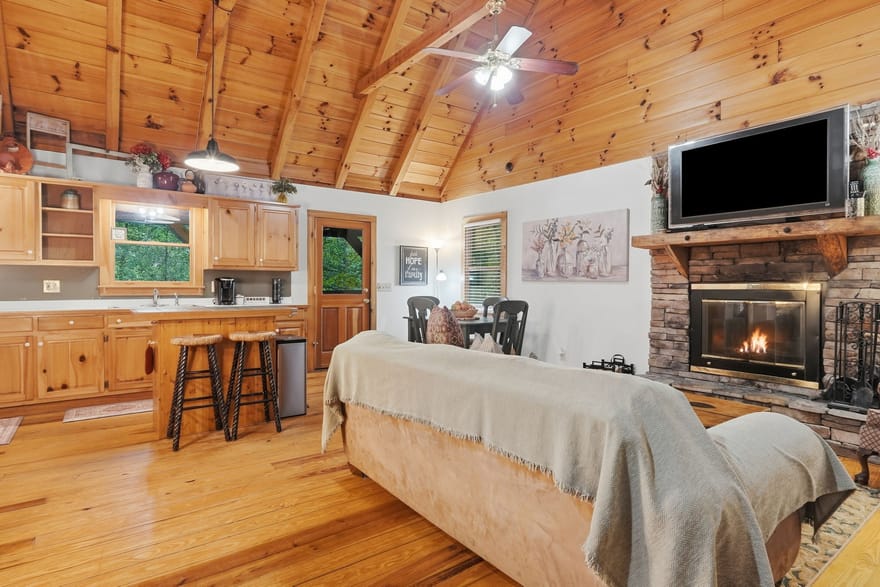 409 Tate Creek Trail, Dahlonega, Georgia