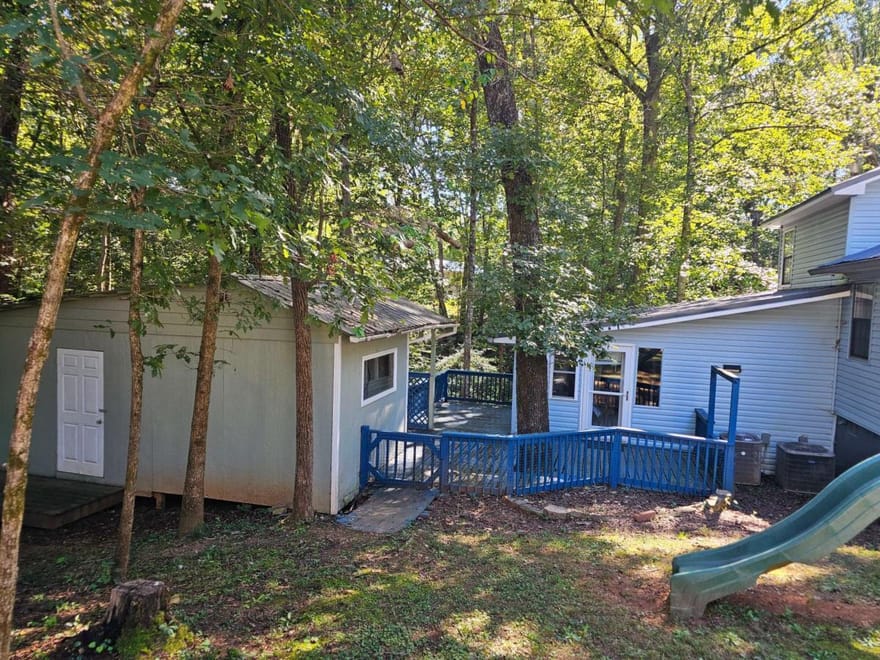 290 Emerald Drive, Clarkesville, Georgia