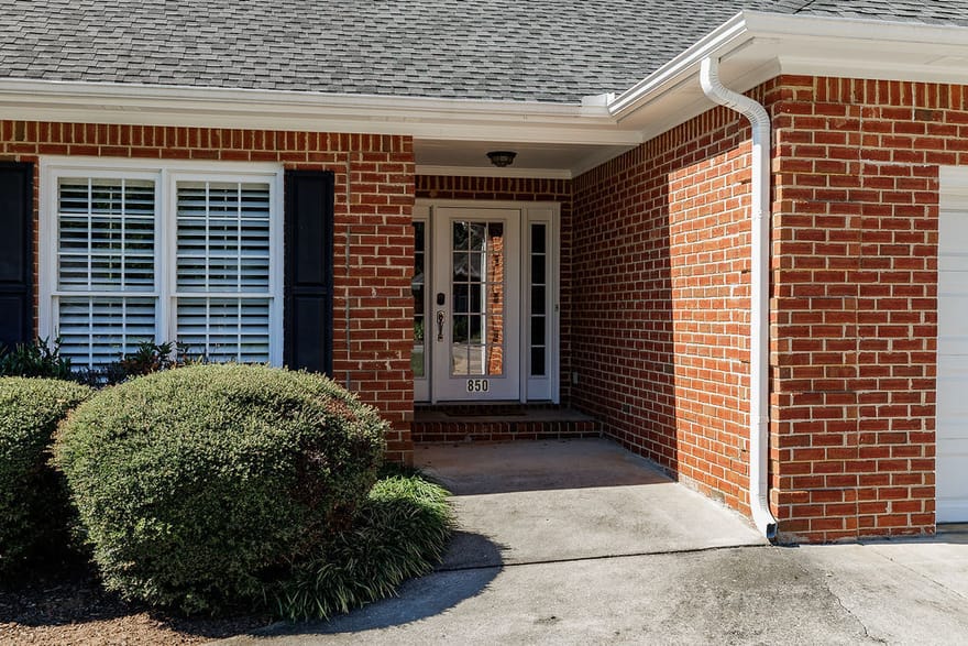 850 Saint Ives Lane, Athens, Georgia