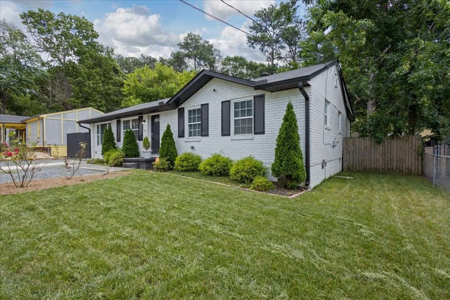 255 Hummingbird Way, Riverdale, Georgia