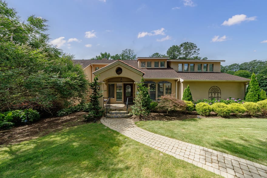 4474 Cove Island Drive NE, Marietta, Georgia