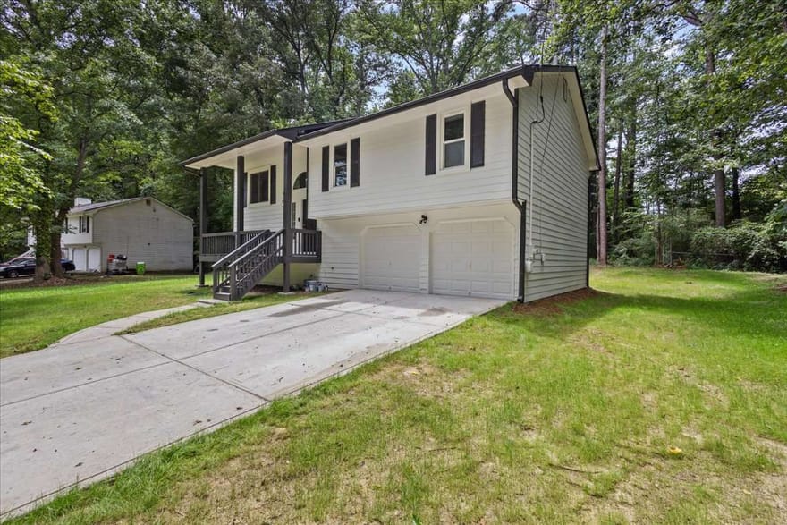 2152 Cedar Creek Lane, Lithia Springs, Georgia