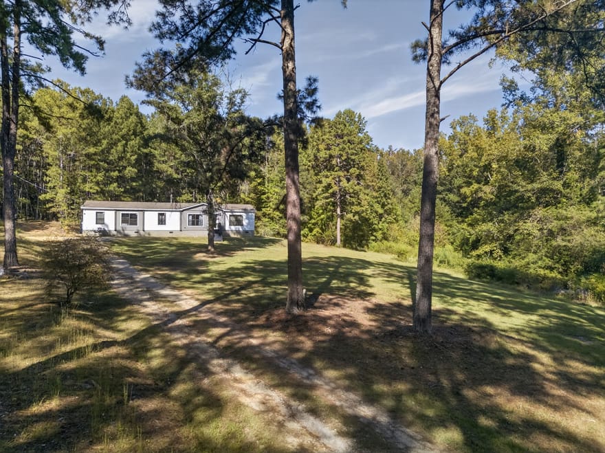 86 Shadow Lake Road, Carrollton, Georgia