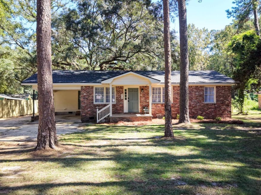 810 N Pinetree Boulevard, Thomasville, Georgia