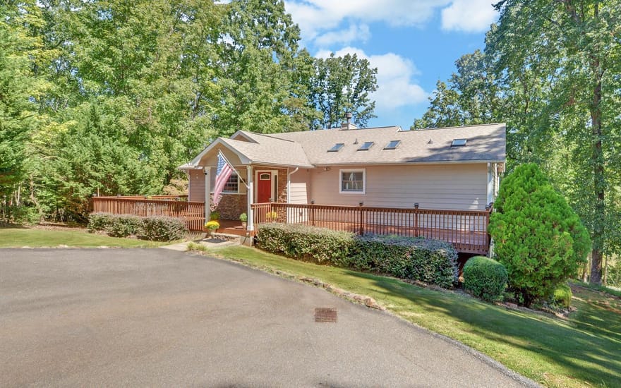 447 Emerald Ridge, Dahlonega, Georgia