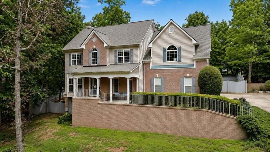 2930 Heatherstone Drive, Cumming, Georgia