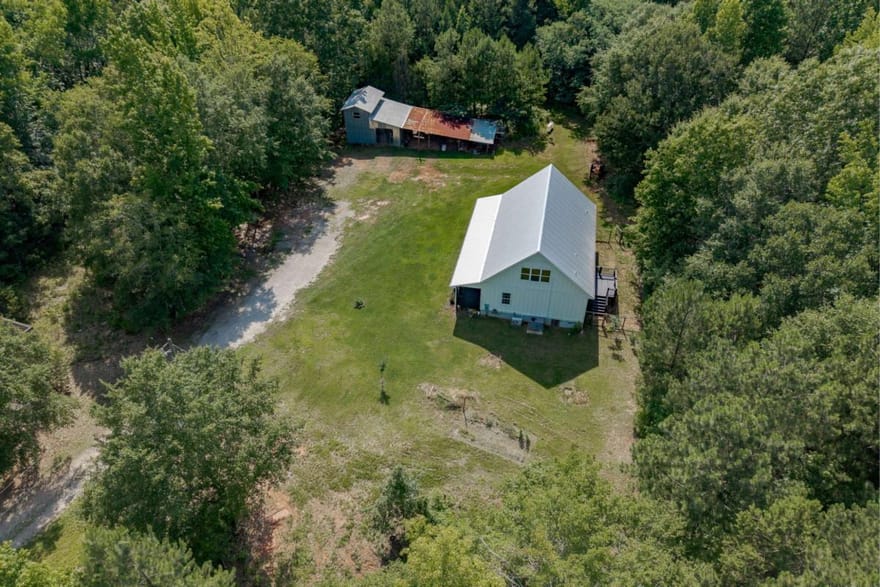 930 James Holcomb Road, Hull, Georgia