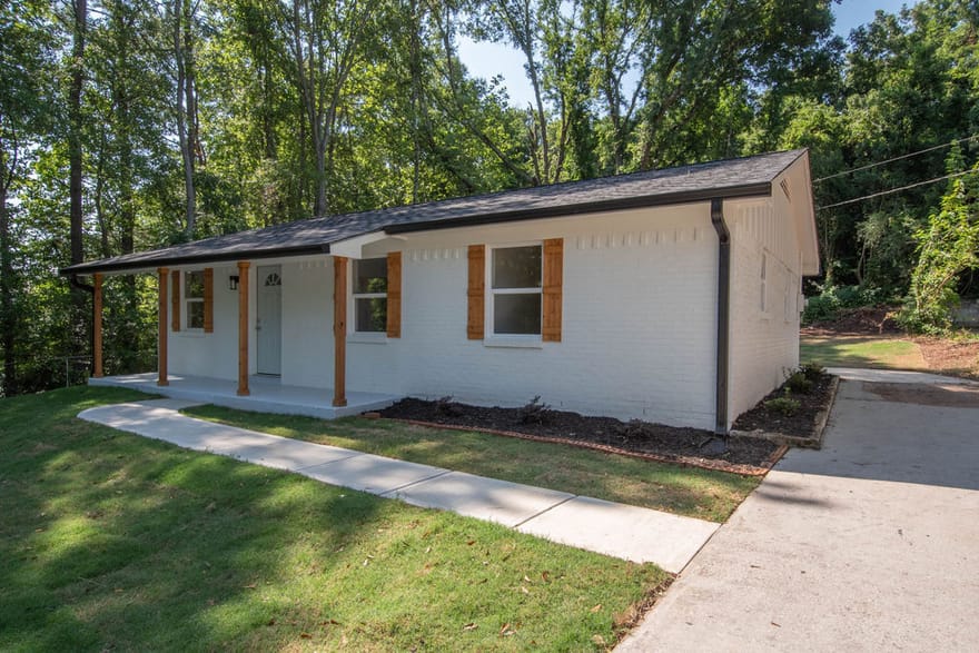 618 S Harlem Circle, Lagrange, Georgia