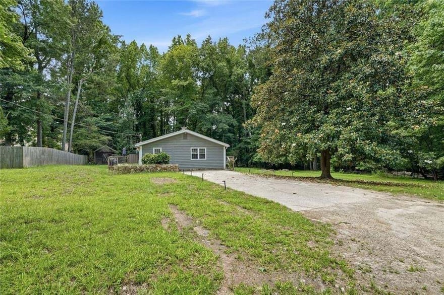40 Oak Hill Drive, Winder, Georgia