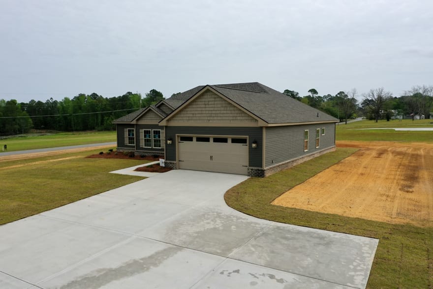 982 Mccranie Drive, Metter, Georgia