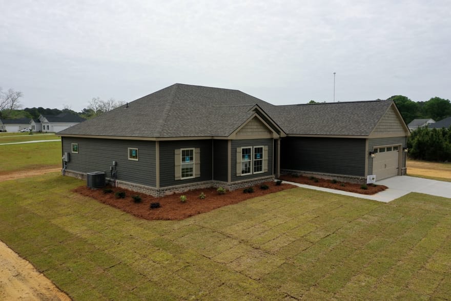 982 Mccranie Drive, Metter, Georgia