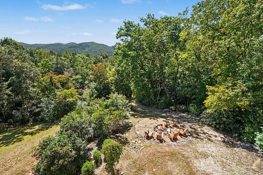 427 Smokehouse Knob Drive, Rabun Gap, Georgia