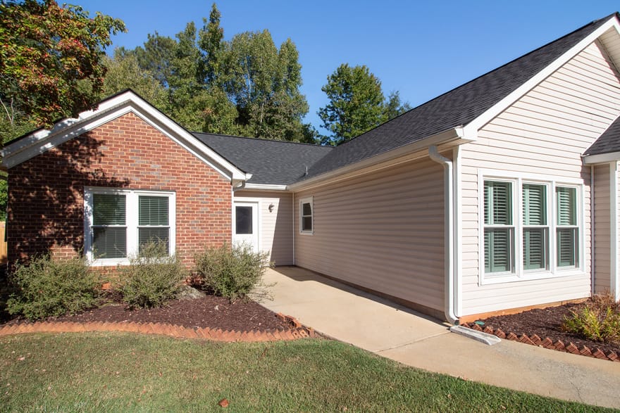 110 Spring Lake Point, Athens, Georgia
