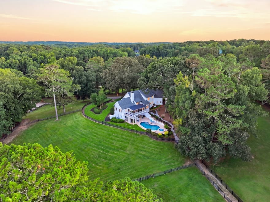 565 Old Lathemtown Road, Canton, Georgia