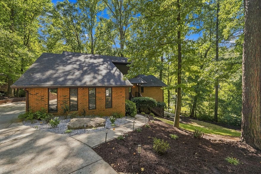 2936 Henderson Road, Tucker, Georgia
