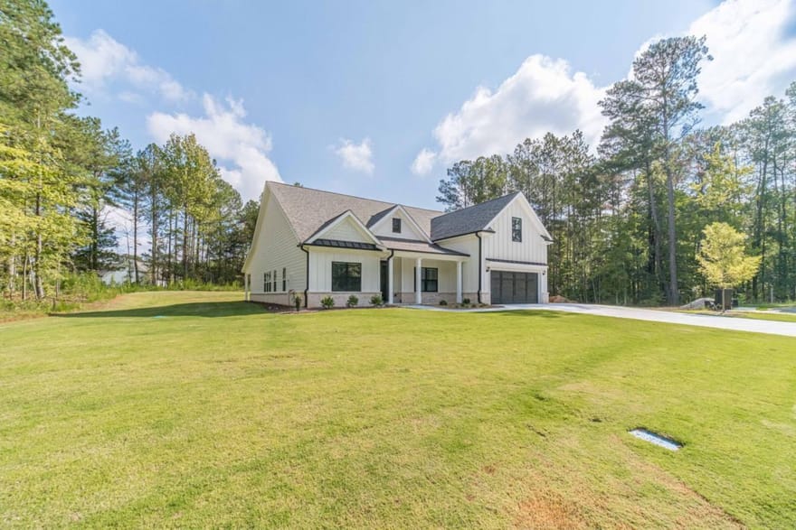 857 Bessie Court, Loganville, Georgia