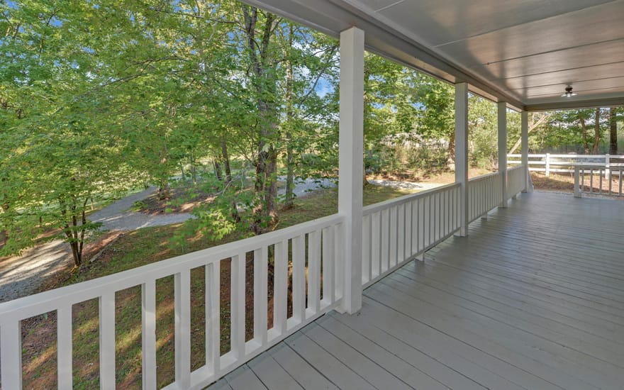 338 Kings Bridge Way, Clarkesville, Georgia
