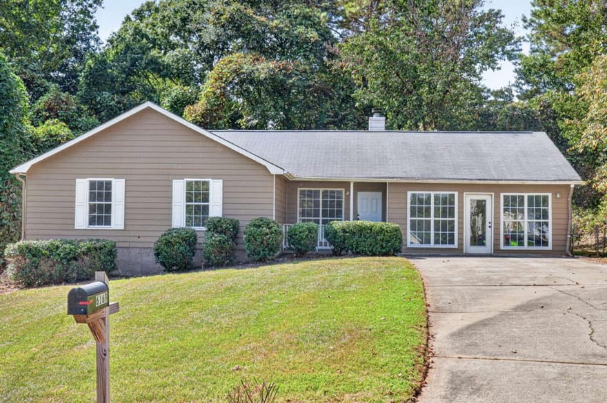 6169 Fay Court, Rex, Georgia