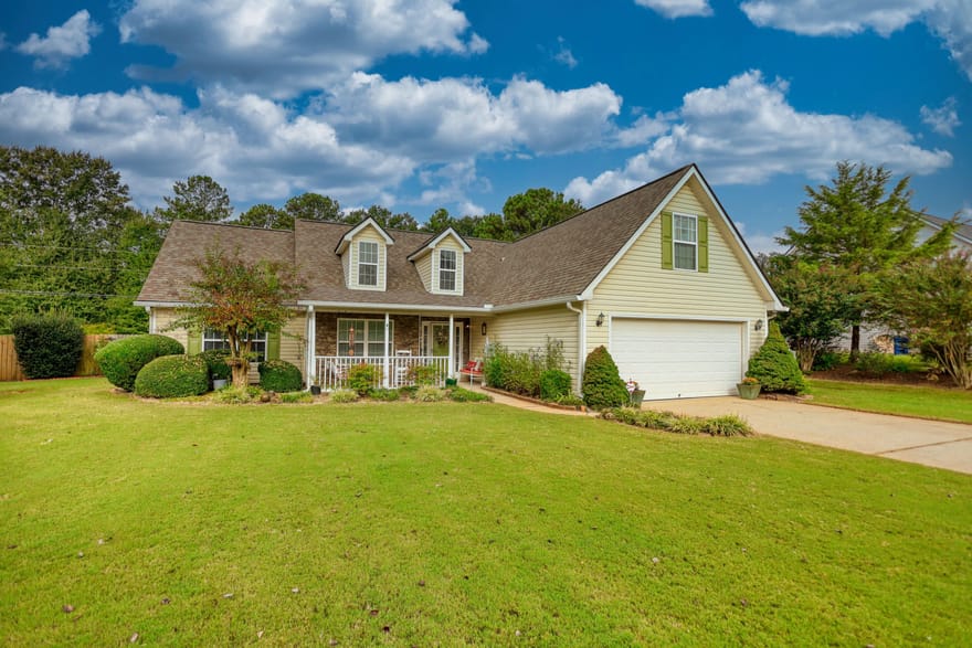 1038 Orchard Circle, Monroe, Georgia