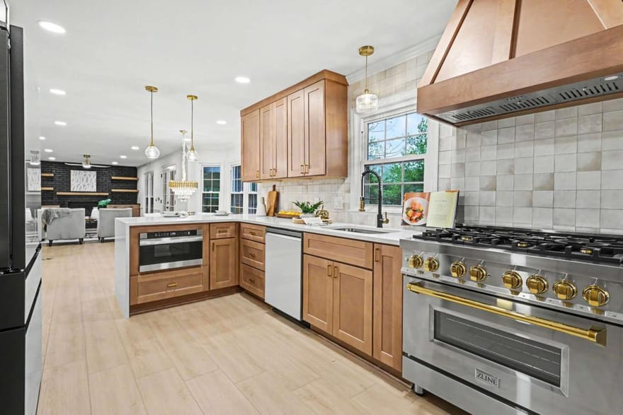 1498 Meadowcreek Court, Dunwoody, Georgia