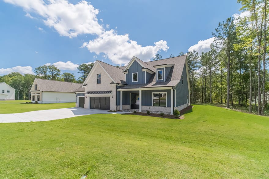 887 Bessie Court, Loganville, Georgia