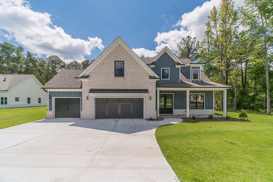 887 Bessie Court, Loganville, Georgia