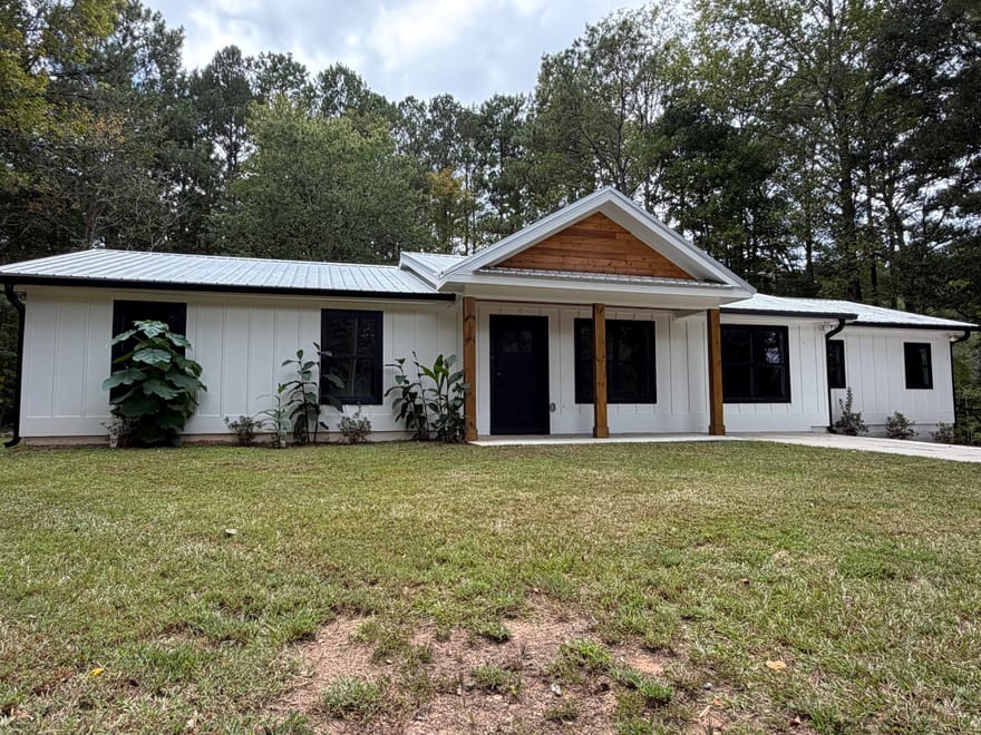 392 Ga Highway 74, Molena, Georgia