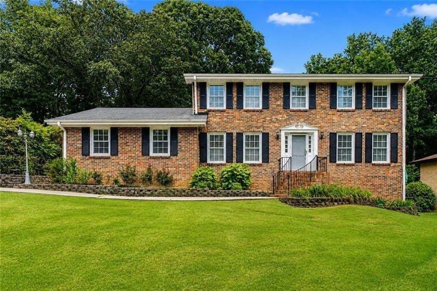1683 Oak Ridge Circle SW, Stone Mountain, Georgia