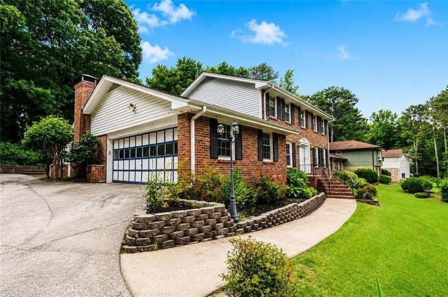 1683 Oak Ridge Circle SW, Stone Mountain, Georgia