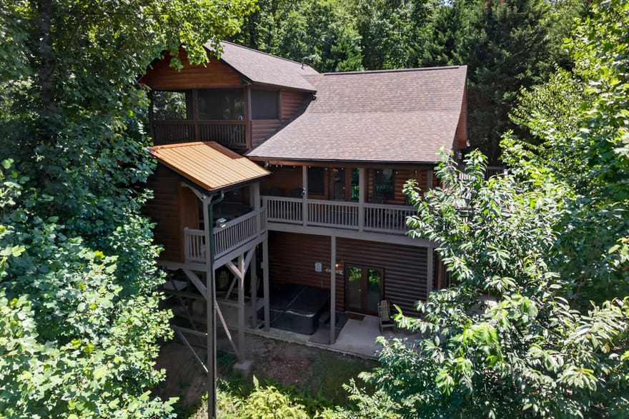 573 Weaver Creek Way, Blue Ridge, Georgia