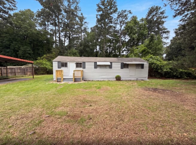 1396 Pine Drive, Atlanta, Georgia