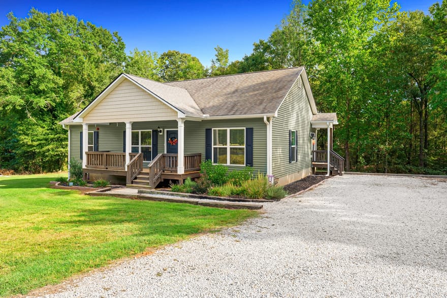 108 & 72 Cotton Drive, Hartwell, Georgia