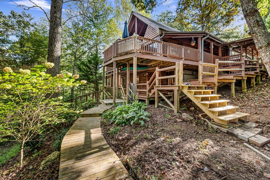 102 Frosty Mountain Road, Mineral Bluff, Georgia