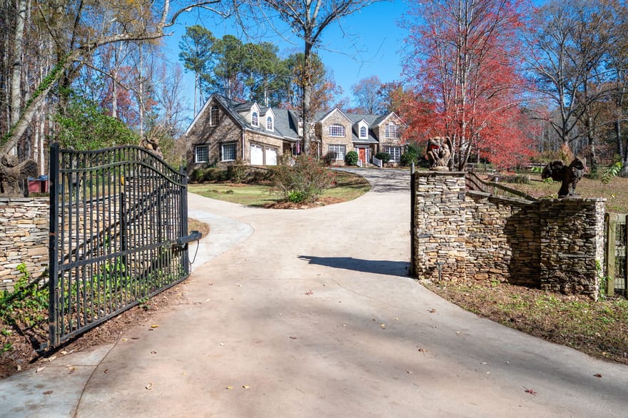 355 Clark Creek Pass, Acworth, Georgia