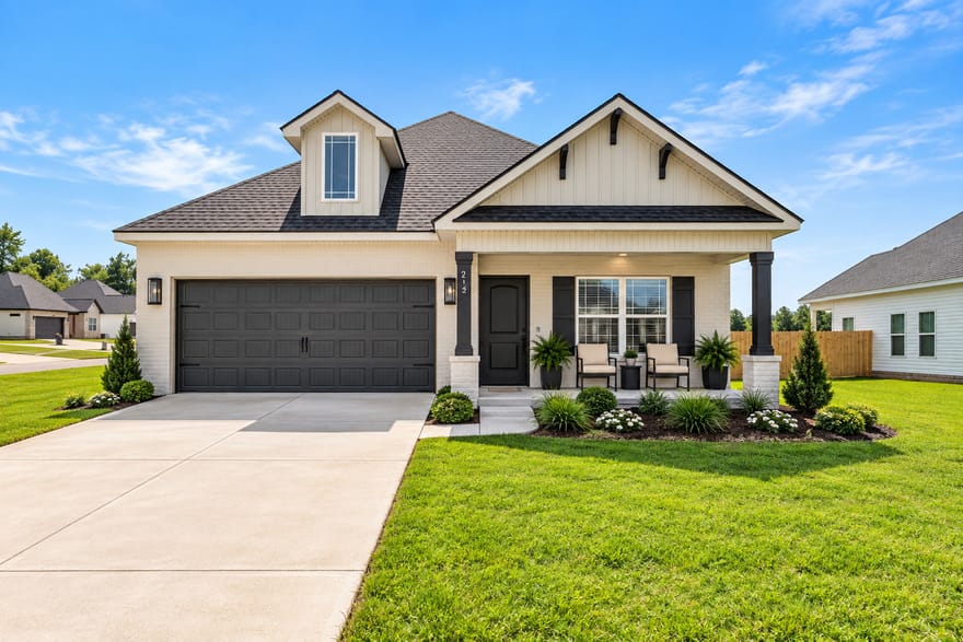 212 Eric Court, Byron, Georgia