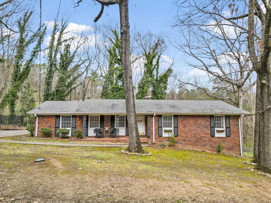 206 Hammond Drive, Summerville, Georgia