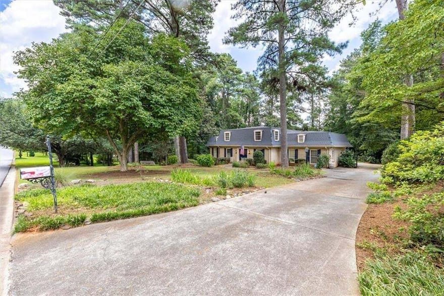 2123 Mountain Creek Drive, Smoke Rise, Georgia