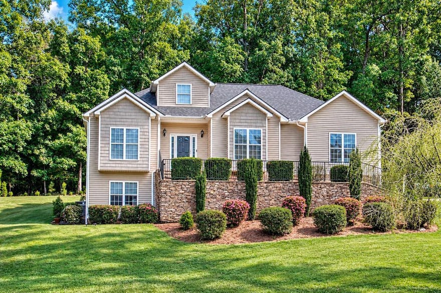 24 Lenox Drive NE, Cartersville, Georgia