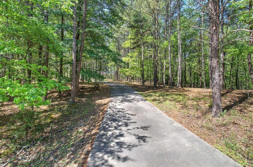 25 Mountain Creek Trail NE, Fairmount, Georgia