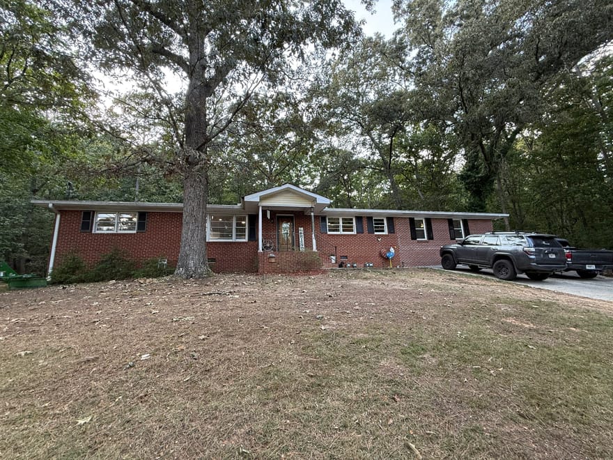 428 Blackberry Lane, Lindale, Georgia
