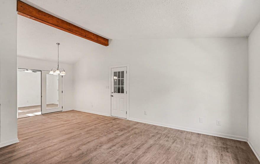 8984 Bentwood Lane, Riverdale, Georgia