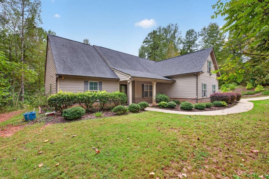 717 Oconee Lane, Commerce, Georgia