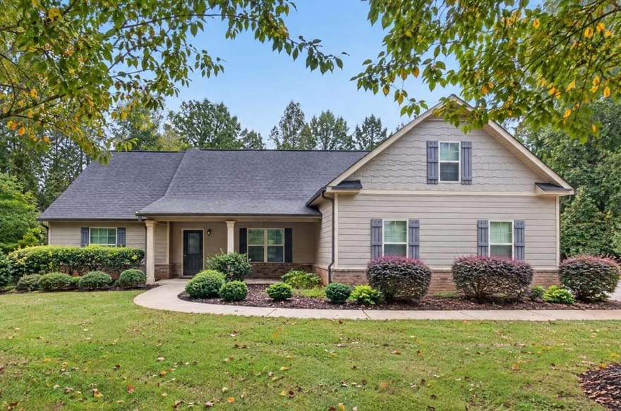 717 Oconee Lane, Commerce, Georgia