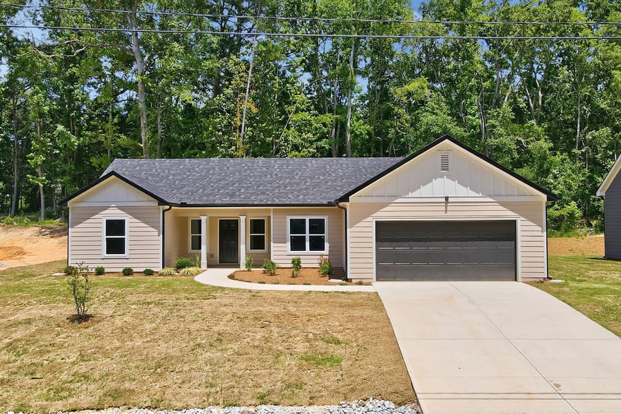 1066 Oglesby Boulevard, Elberton, Georgia