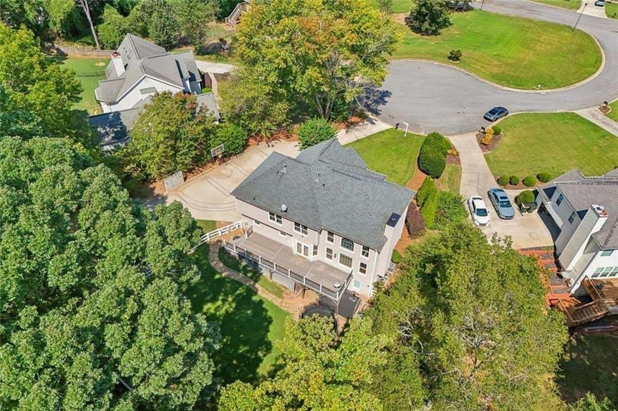2835 Live Oak Court, Cumming, Georgia